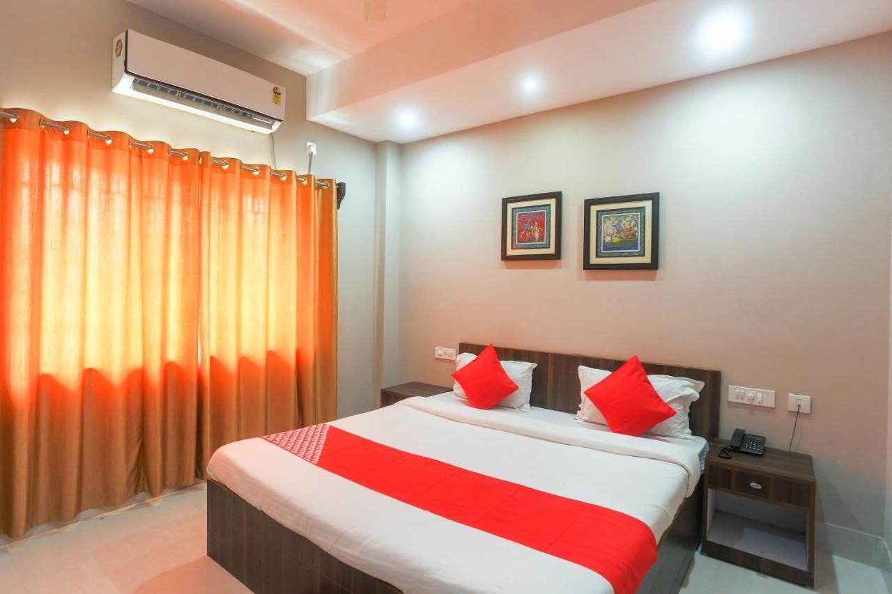 Oyo 61586 Hotel Narmada Bhavan Puri Bagian luar foto