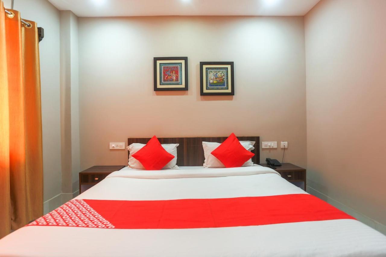 Oyo 61586 Hotel Narmada Bhavan Puri Bagian luar foto