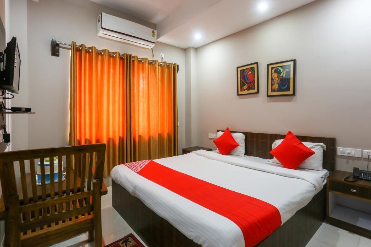 Oyo 61586 Hotel Narmada Bhavan Puri Bagian luar foto