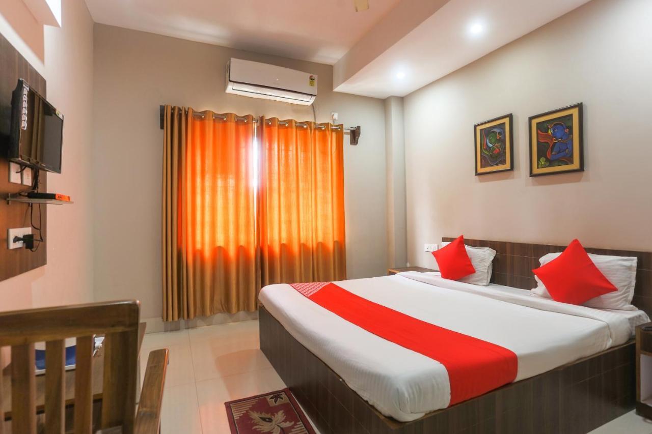 Oyo 61586 Hotel Narmada Bhavan Puri Bagian luar foto