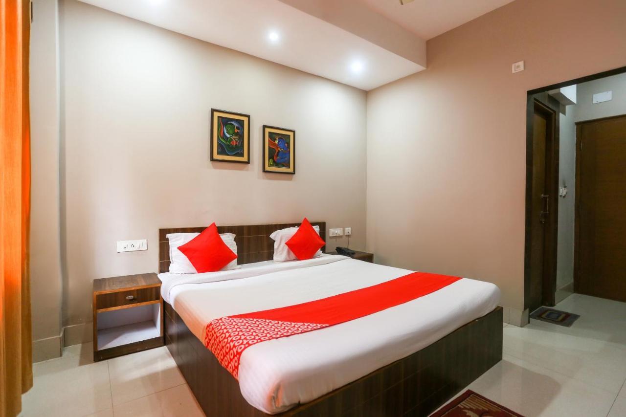 Oyo 61586 Hotel Narmada Bhavan Puri Bagian luar foto