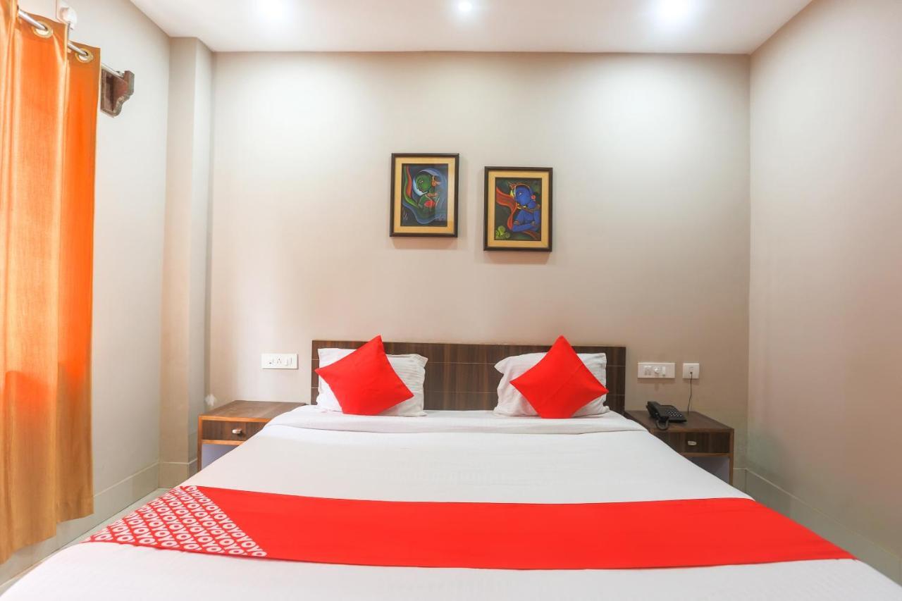 Oyo 61586 Hotel Narmada Bhavan Puri Bagian luar foto