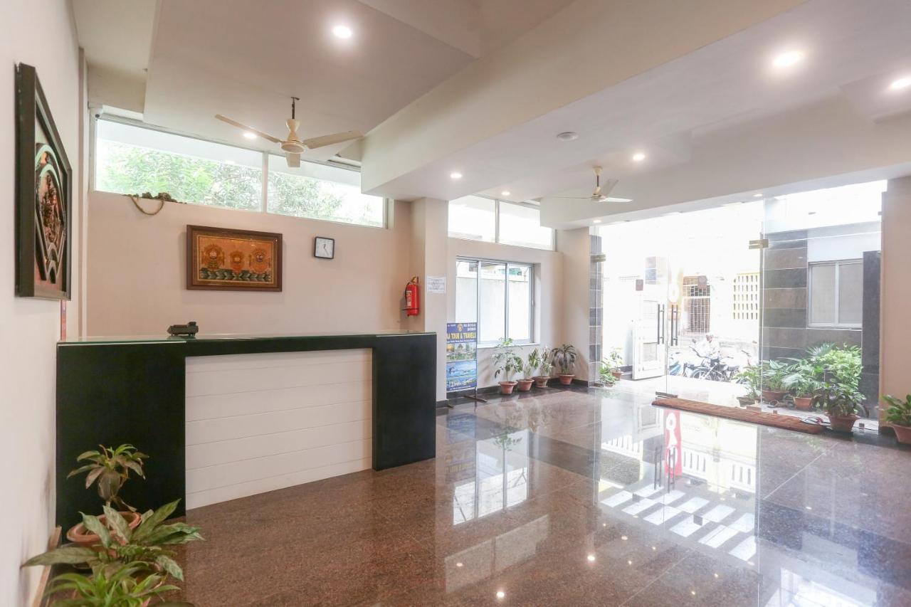 Oyo 61586 Hotel Narmada Bhavan Puri Bagian luar foto