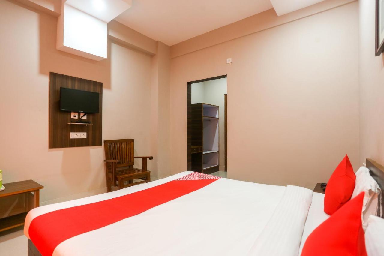 Oyo 61586 Hotel Narmada Bhavan Puri Bagian luar foto