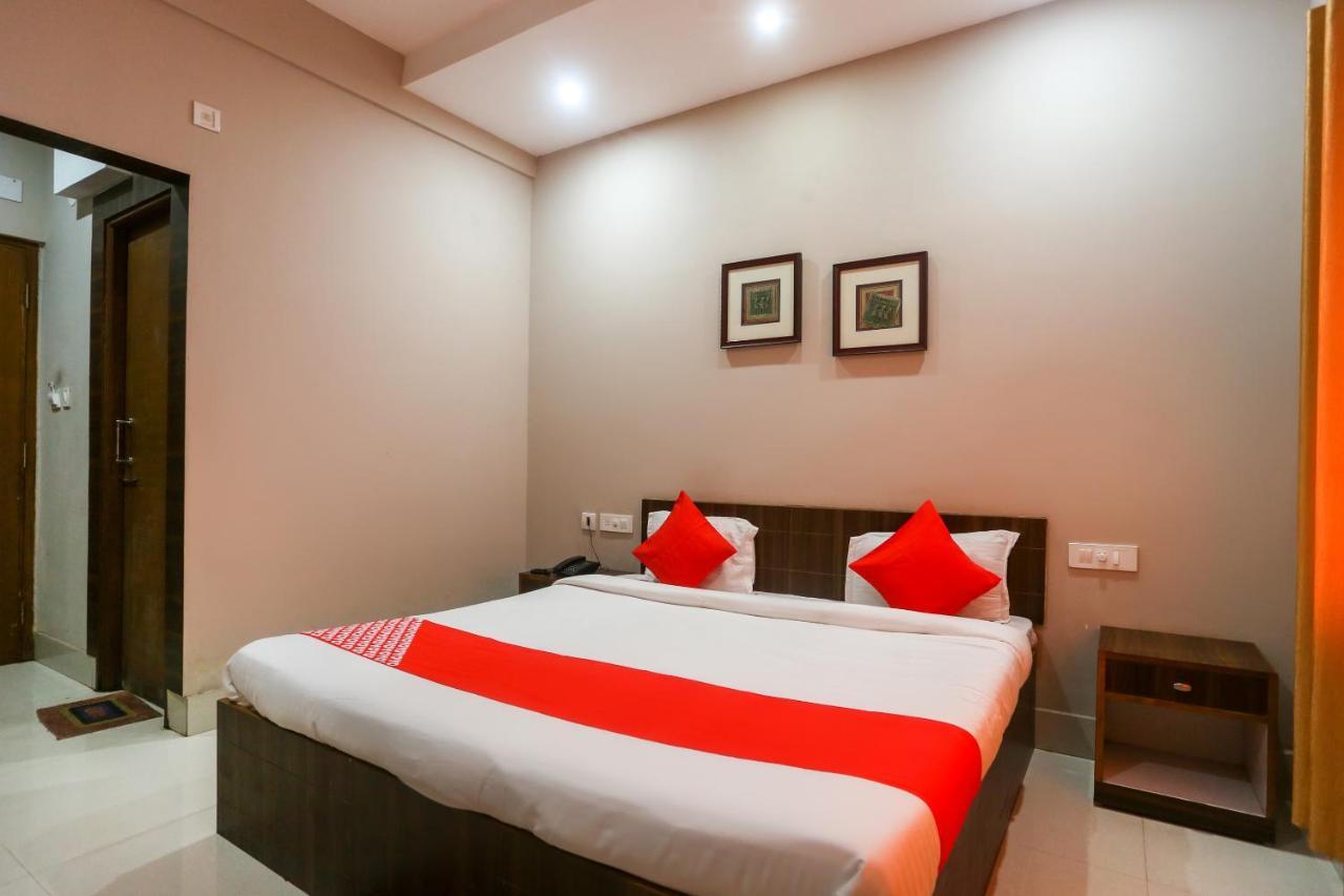 Oyo 61586 Hotel Narmada Bhavan Puri Bagian luar foto