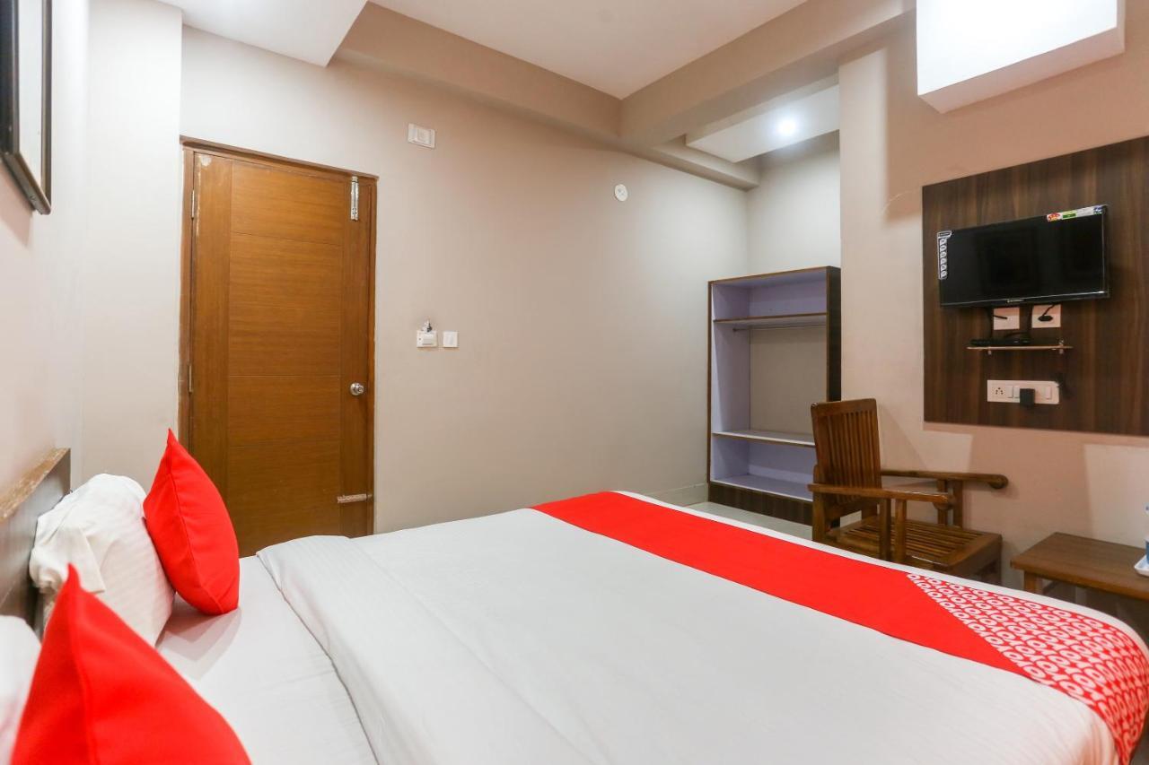 Oyo 61586 Hotel Narmada Bhavan Puri Bagian luar foto